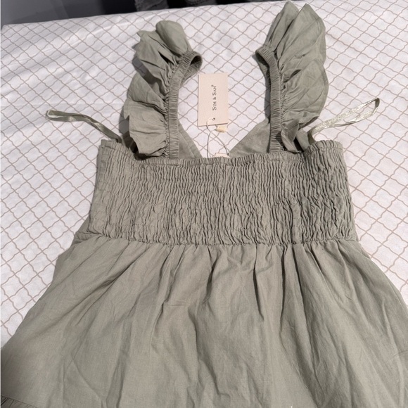 Elegant Olive Green Maxi Dress - Picture 4 of 9